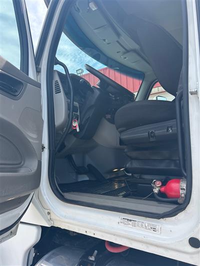 2021 Peterbilt 567