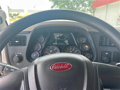 2021 Peterbilt 567