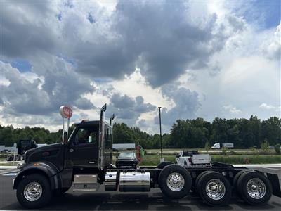 2027 Peterbilt 567