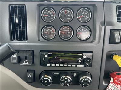2027 Peterbilt 567