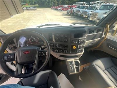 2025 Peterbilt 567