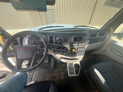2025 Peterbilt 567