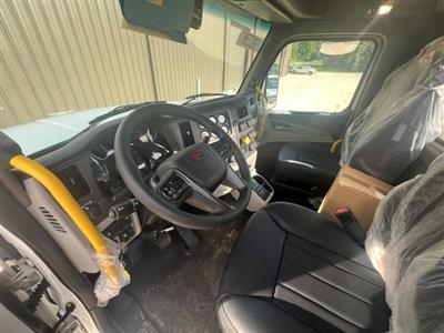 2025 Peterbilt 567