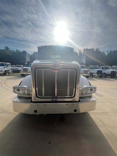 2025 Peterbilt 567