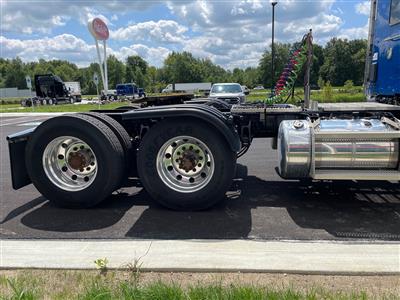2025 Peterbilt 567
