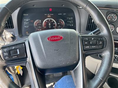 2025 Peterbilt 567