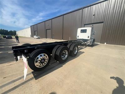 2025 Peterbilt 567