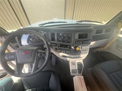 2025 Peterbilt 567