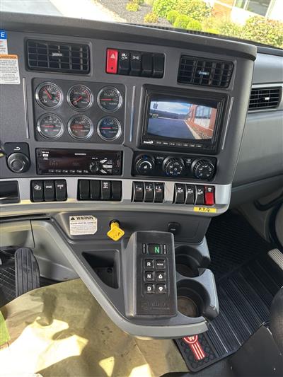 2021 Kenworth T880S