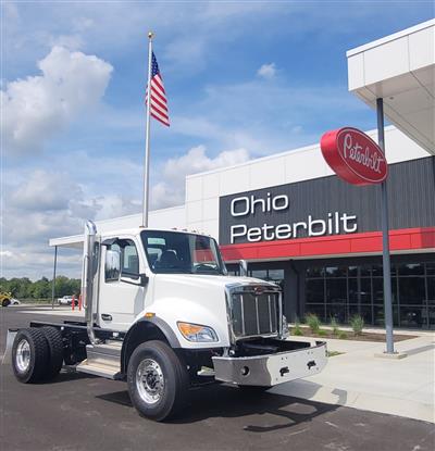 2027 Peterbilt 548