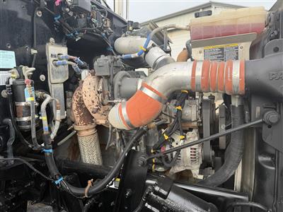 2021 Peterbilt 348