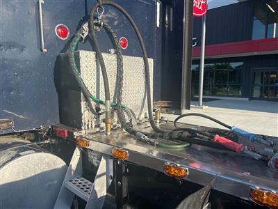 2005 Kenworth W900L