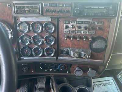2005 Kenworth W900L