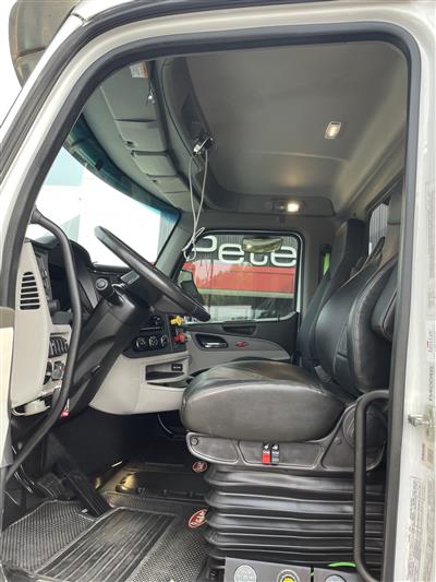 2026 Peterbilt 567