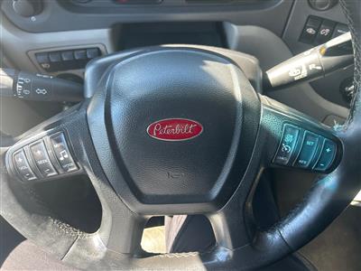 2021 Peterbilt 579