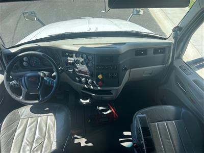 2021 Peterbilt 579