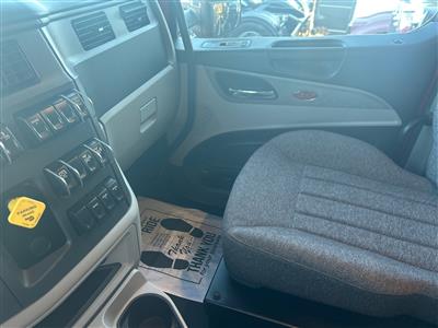 2025 Peterbilt 567