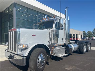 2023 Peterbilt 389