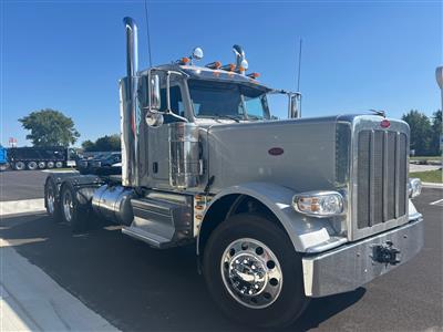 2023 Peterbilt 389