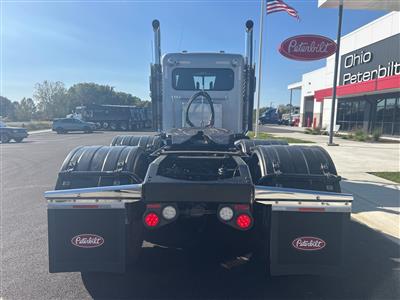 2023 Peterbilt 389