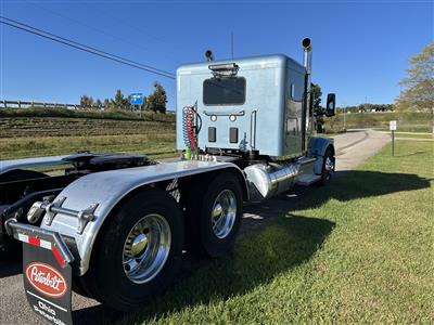 2025 Peterbilt 567