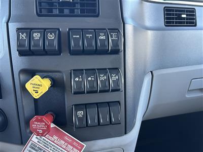 2025 Peterbilt 567