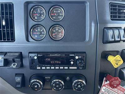 2025 Peterbilt 567