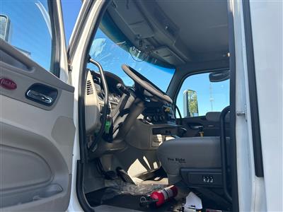 2020 Peterbilt 567