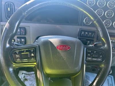 2023 Peterbilt 389