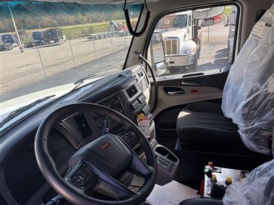 2027 Peterbilt 567