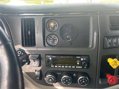 2022 Peterbilt 579