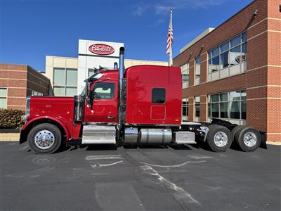 2027 Peterbilt 589