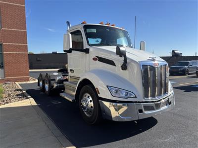 2027 Peterbilt 579