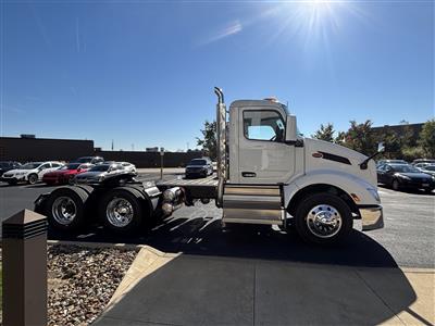 2027 Peterbilt 579