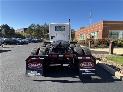 2027 Peterbilt 579
