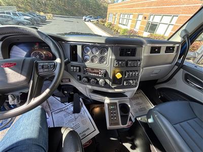2027 Peterbilt 567