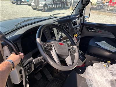2027 Peterbilt 567