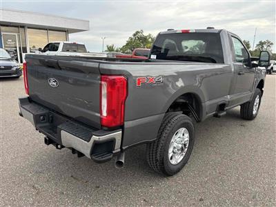 2027 Ford F350 XLT