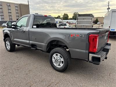 2027 Ford F350 XLT