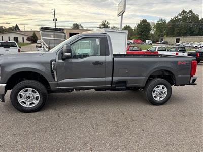 2027 Ford F350 XLT