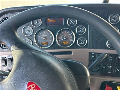 2016 Peterbilt Glider