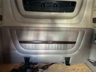 2016 Peterbilt Glider