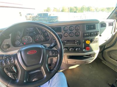 2021 Peterbilt 579