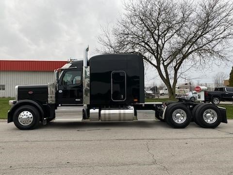 2025 Peterbilt - image 2