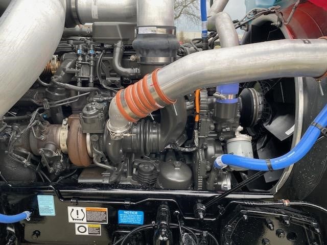 2025 Peterbilt - image 11
