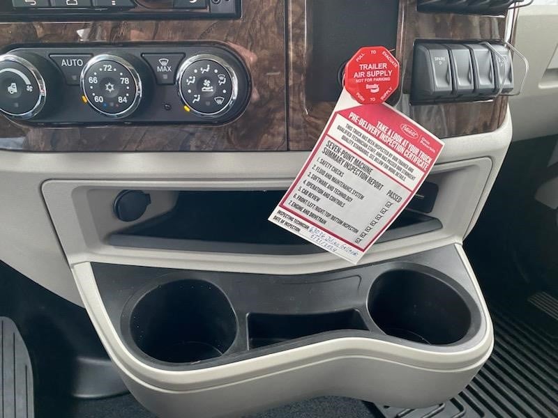2025 Peterbilt - image 20