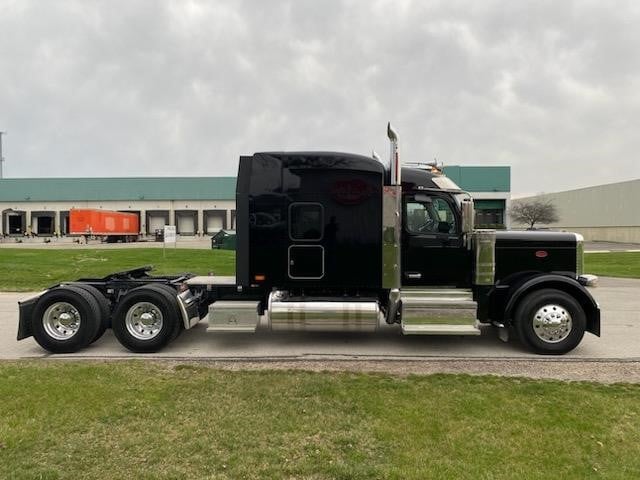 2025 Peterbilt - image 7