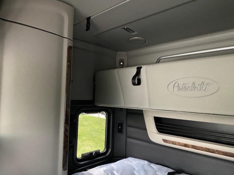 2025 Peterbilt - image 22