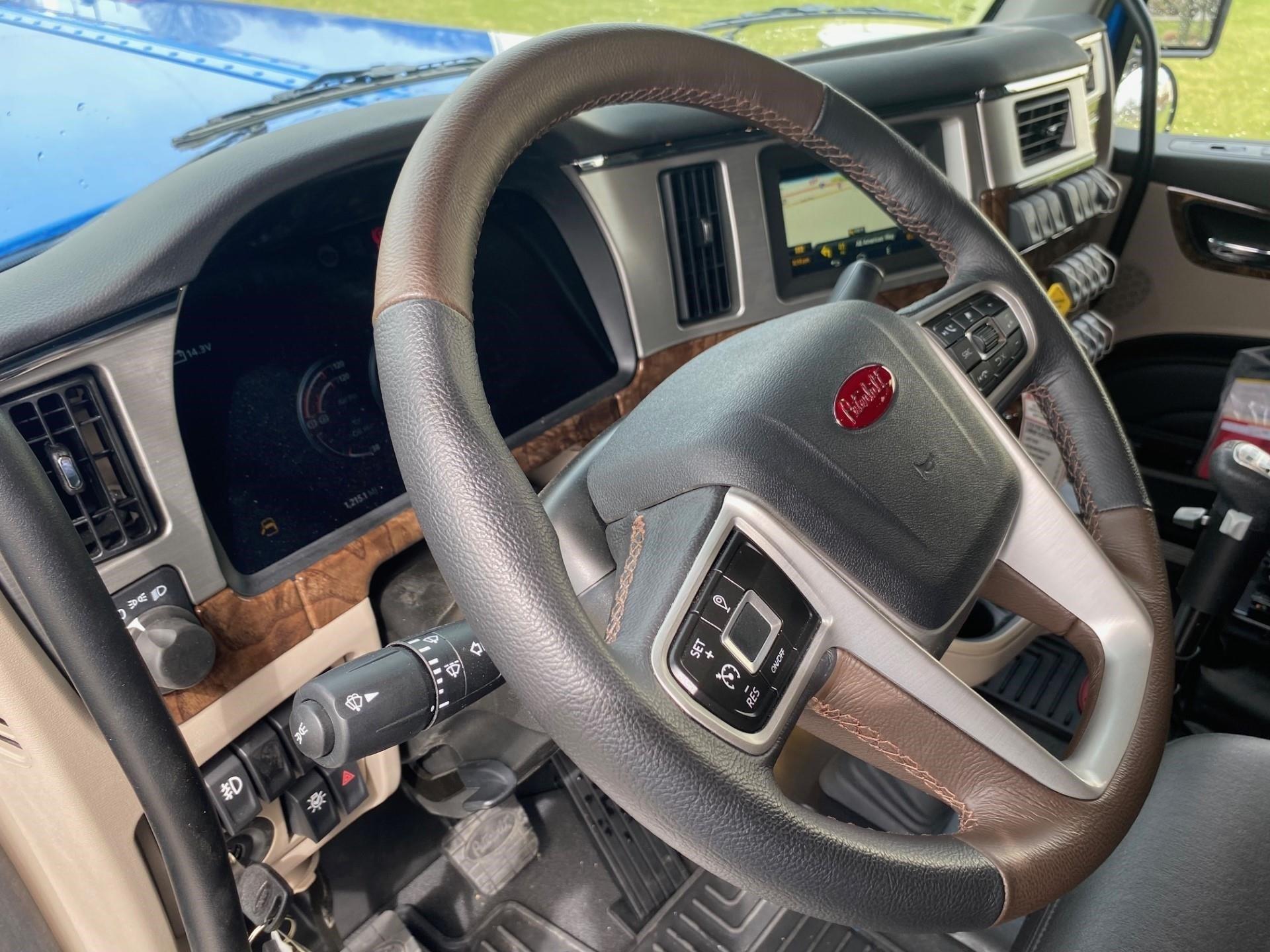 2025 Peterbilt - image 10