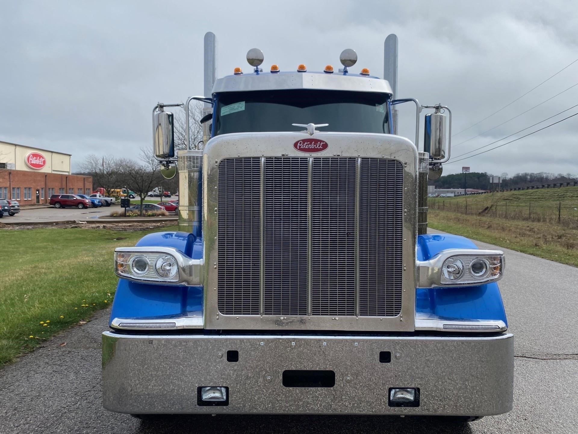 2025 Peterbilt - image 8